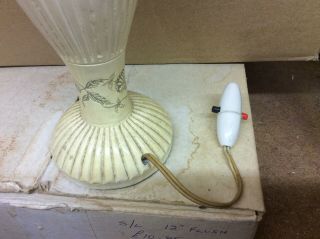 Vintage 1940’s 50’s table lamp. 2
