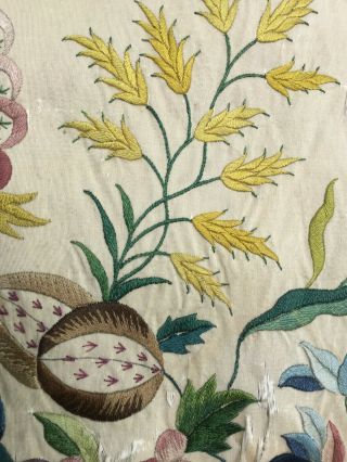 Early 19 Th Century Embroidery In Silk. 6