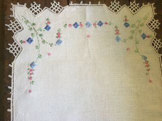 Antique vtg linen with lace table runner dresser scarf with embroidered flowers 4