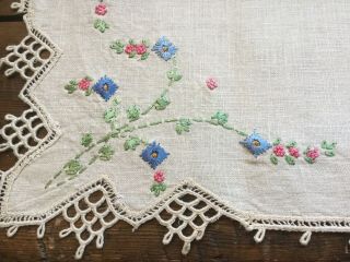 Antique vtg linen with lace table runner dresser scarf with embroidered flowers 5