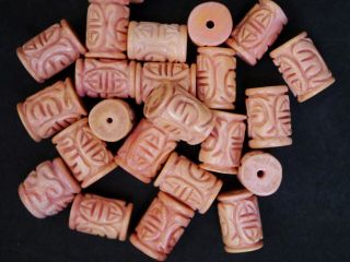 SET OF 20 VINTAGE CHINESE PALE DYED CORAL CARVED TUBE SHOU BEADS,  16MM 3