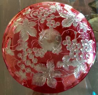 ANTIQUE DURAND CRANBERRY CUT TO CLEAR GRAPE PATTERN DISPLAY PLATE 8