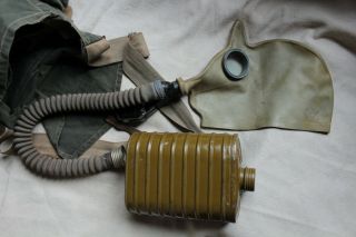 Rare Pre Wwii (mod.  1931) Soviet Russian Red Army Gas Mask Set.  Bag,  Mask,  Filter.