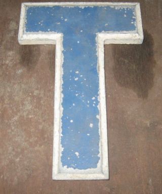 AWESOME LARGE OLD LETTER FROM OLD SIGN WONDERFUL FORM OLD BLUE PAINT AAFA NR 2
