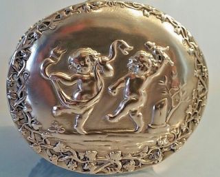 Charming Victorian 1896 silver box gold lined cherubs neptune & sea creatures 8