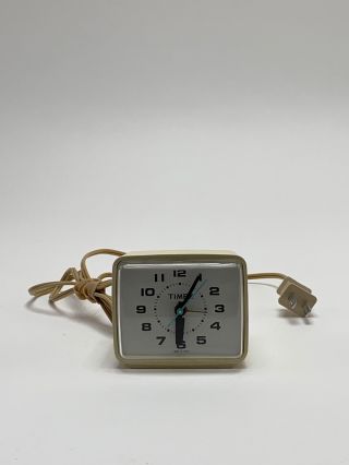 Vintage Timex Clock Company Alarm Clock Model 7369a - Beige - Made In Us