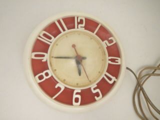 Vintage Telechron Red White Wall Clock 2h45 Model