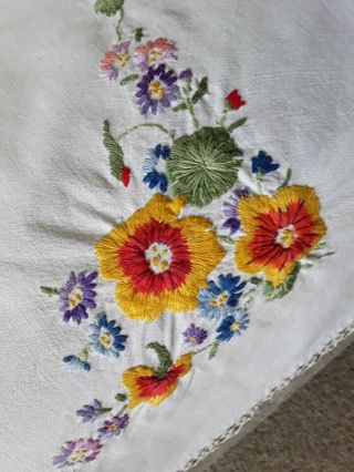Vintage hand embroidered cotton tablecloth floral flowers crochet tatting edging 4