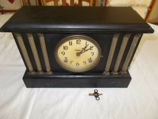 Vintage Ingraham Mantle Clock With Key
