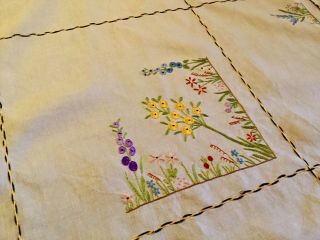 Vintage Hand Embroidered linen Table Cloth.  1930/40. 3