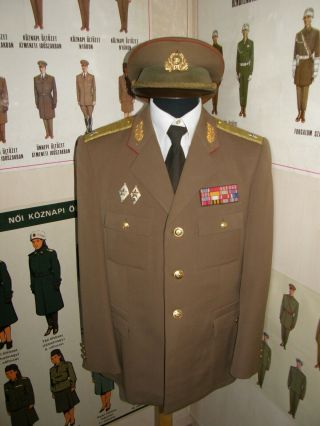 Hungary M1970 General - Major General Officer Uniform Set People 