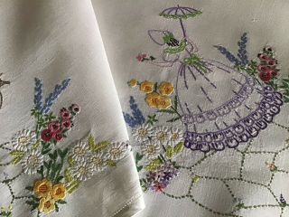 GORGEOUS VINTAGE IRISH LINEN HAND EMBROIDERED TABLECLOTH CRINOLINE LADY/GARDEN 2