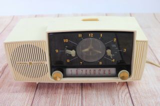 Vintage Vtg Ge General Electric Alarm Clock Tube Radio Mid Century