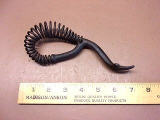 Vintage Cast Iron Air Cooled Coiled Handle Iron Stovetop Lid Lifter 7 " Long Lqqk