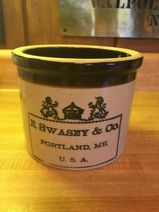E.  Swasey & Co. ,  1/2 Gal.  Crock,  Portland,  Me. ,  Maine