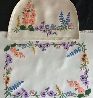 GORGEOUS VINTAGE IRISH LINEN HAND EMBROIDERED TRAY CLOTH & TEA COSY COVER FLORAL 6