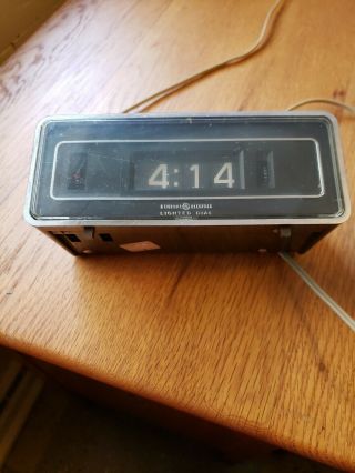 Vintage Flip Alarm Clock General Electric Ge 8128k Lighted Dial