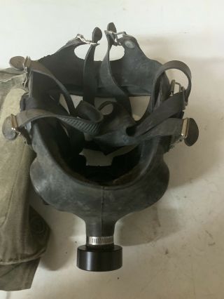 US MILITARY ARMY FIELD PROTECTIVE GAS MASK Vintage Antique 2