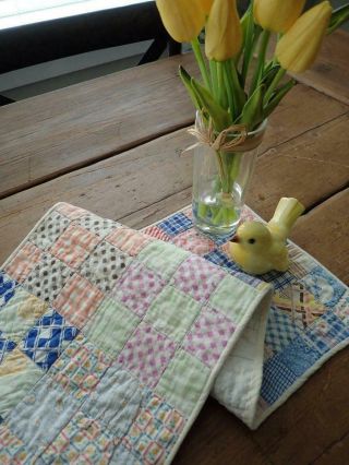 Country Cottage Vintage 30s One Patch Table Quilt Runner 23x9