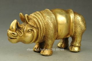 A pair Chinese old fengshui copper hand - carved rhinoceros Rhino statue f01 3