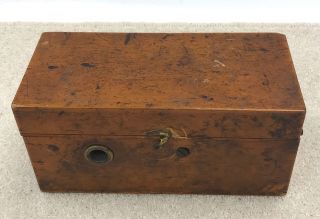 Antique/vintage Magneto Electric Machine Wooden Box Medical Equipment 577