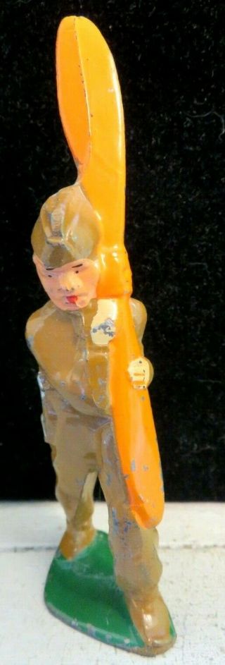Vintage Manoil Lead Toy Soldier Aviator Mechanic With Orange Propellor M - 114