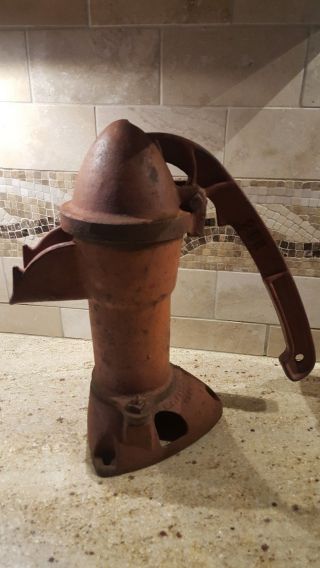 1920 Antique/vintage Water Pump Hand Pump Barn W.  L Davey Cast Iron Salvage Decor