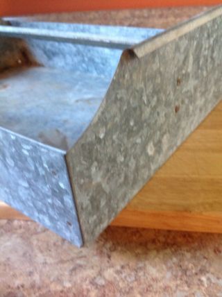 Vtg Galvanized Tray Rustic Farmhouse Caddy Tote Primitive Metal Toolbox Carrier 3