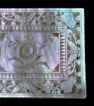 FINE RARE OLD ANTIQUE QING CHINESE MOTHER OF PEARL ARMORIAL GAMING CHIP COUNTER 5