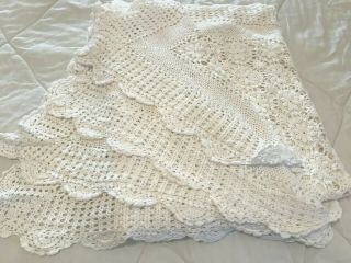 Vtg Crocheted Table Cloth Floral Circles White 60 " X84 " Handmade Cottage Chic S6