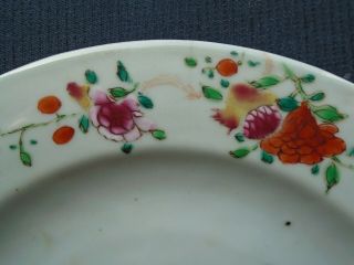 An antique Chinese 18th.  century export F.  R.  ' rooster ' Dish,  H.  L.  & rim frits. 3