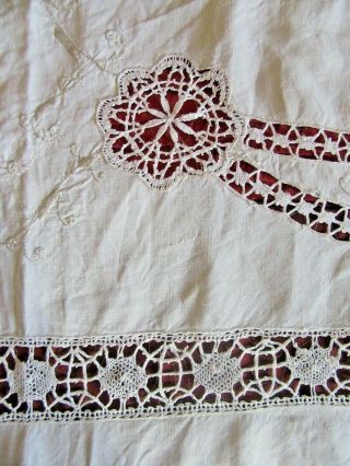 GORGEOUS VINTAGE EMBROIDERED BEDSPREAD LACE INSERTIONS & EDGING 90 