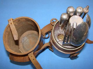 VERY RARE BRITISH OFFICER ' S MESS KIT - EATING UTENSILS IN LEATHER CASE 2