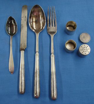VERY RARE BRITISH OFFICER ' S MESS KIT - EATING UTENSILS IN LEATHER CASE 5