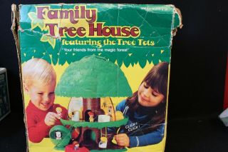 Vintage 1975 Family Tree House And Accessories By Kenner The Tree Tots