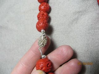 Vntg.  Chinese Real Natural Carved Cinnabar bead Red/Black necklace Sterling clasp 3