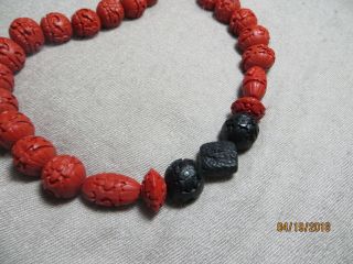 Vntg.  Chinese Real Natural Carved Cinnabar bead Red/Black necklace Sterling clasp 5