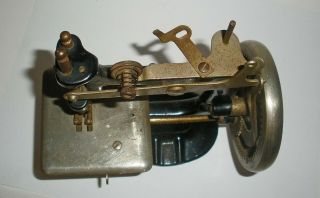 Vintage Model 20 Child ' s Toy Mini Singer Sewing Machine 4
