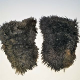 Antique Buffalo Hair - On Wester Gauntlet Gloves – Mid 19th To Early 20th Century.