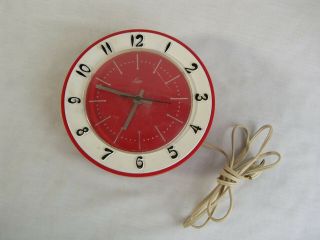 Vintage Electric Lux 7 Inch Wall Clock Red And White Noisy