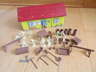 Vintage Marx Lumar Construction Company Tin Toy Playset Wt Figures & Accessories