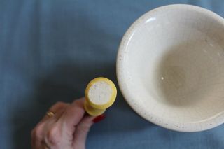 Vintage Mortar & Pestle Pestal Set Yellow Ceramic? 5
