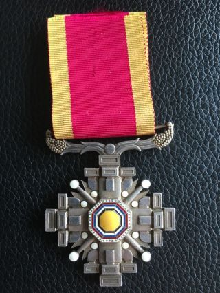 China Japan Manchukuo Order Of The Pillars Of State Silver Medal