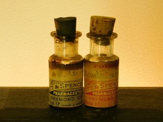 Antique Bottle Rare Poison Abbott & Spencer Pharmaceutical Chemist 1900 