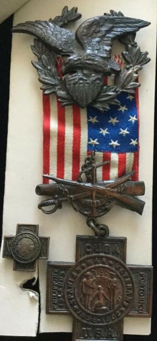 Very Rare Boxed Spanish American War Metal With Lapel Pin