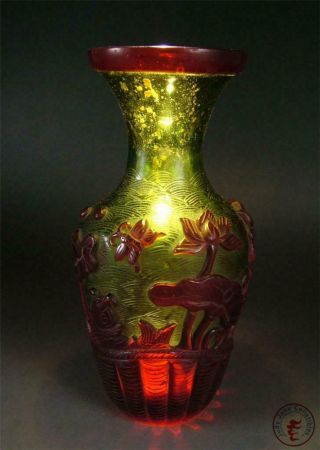 Fine Old Chinese Peking Glass Made Bottle Vase Pot Statue Mandarin Ducks,  Lotus