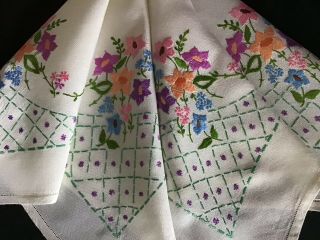 GORGEOUS VINTAGE HAND EMBROIDERED TABLECLOTH PRETTY FLORALS/TRELLIS WORK 7
