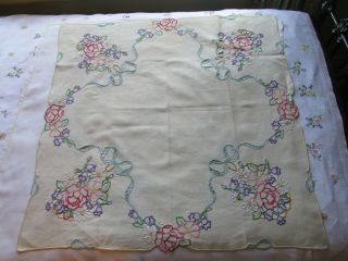 Vintage Hand Embroidered - Open Cut Work Irish Linen Tablecloth - FLORAL ' S & BOWS 8