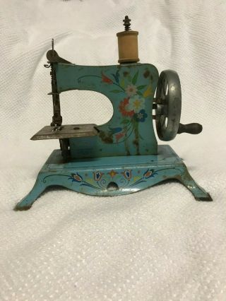 Lindstrom Vintage Metal Sewing Machine