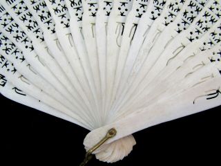 LARGE Antique Chinese Carved Bone Brise Export Fan Eventail 1880 - 1900 清朝 2